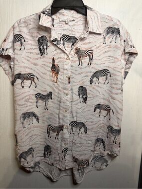 Jane and Delancey White Button-Front Zebra Print Shirt